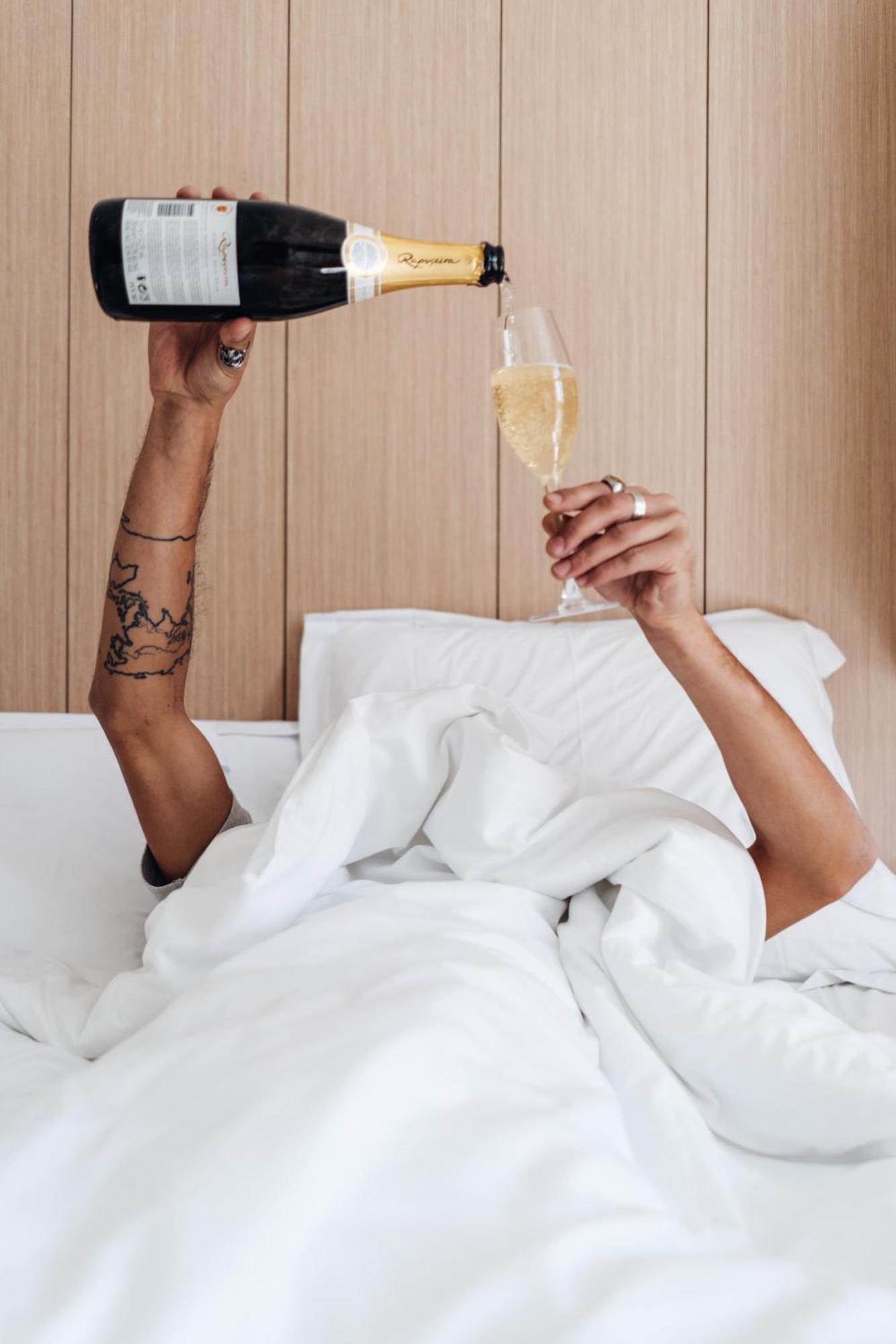 Single Room,1595396364:JPEG